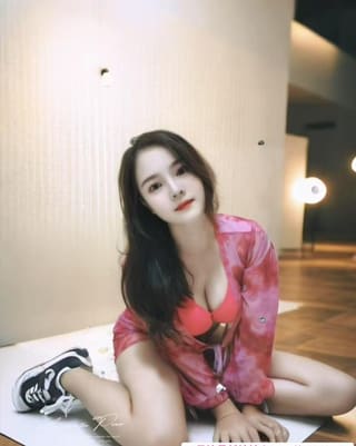 肤白大胸苏桐