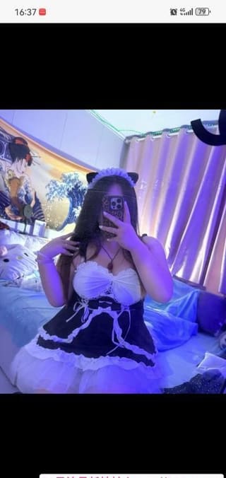 丰满嫩妹
