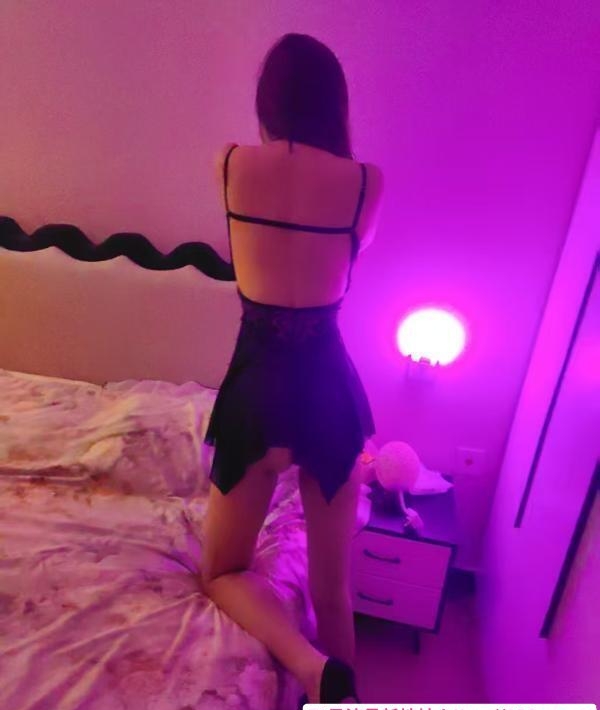 风骚长腿少妇 1