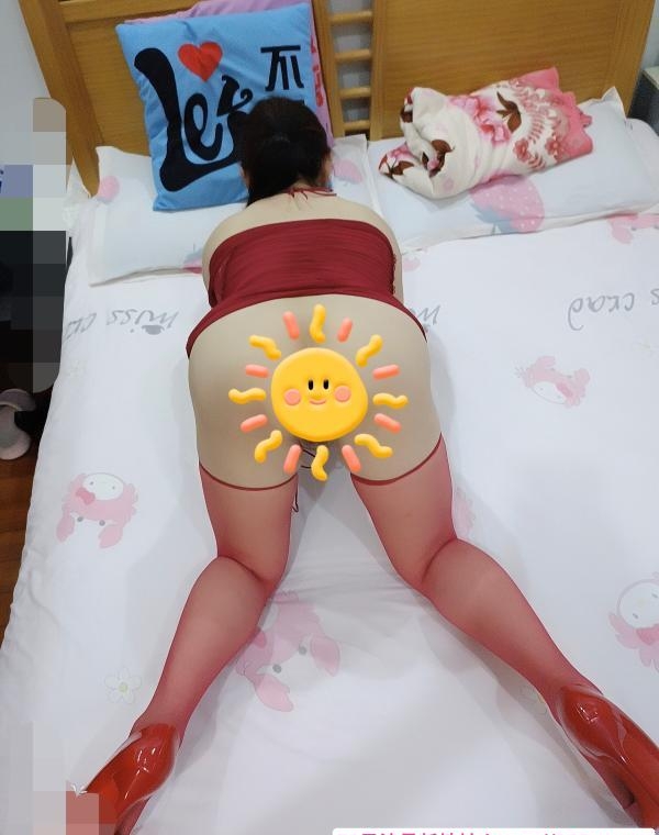 徐汇熟女喷三通姐 2