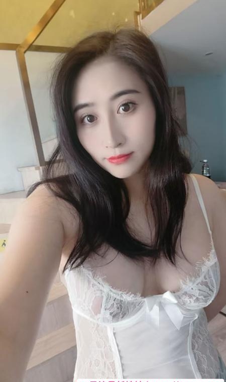 白云舌吻波波 2