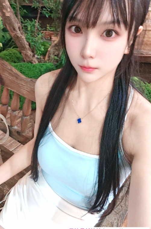三点粉青青 2