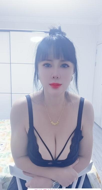 浦东熟女大奶 2