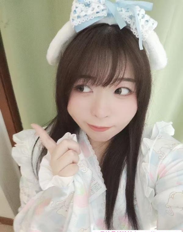 可乐不加冰二次元妹子 2