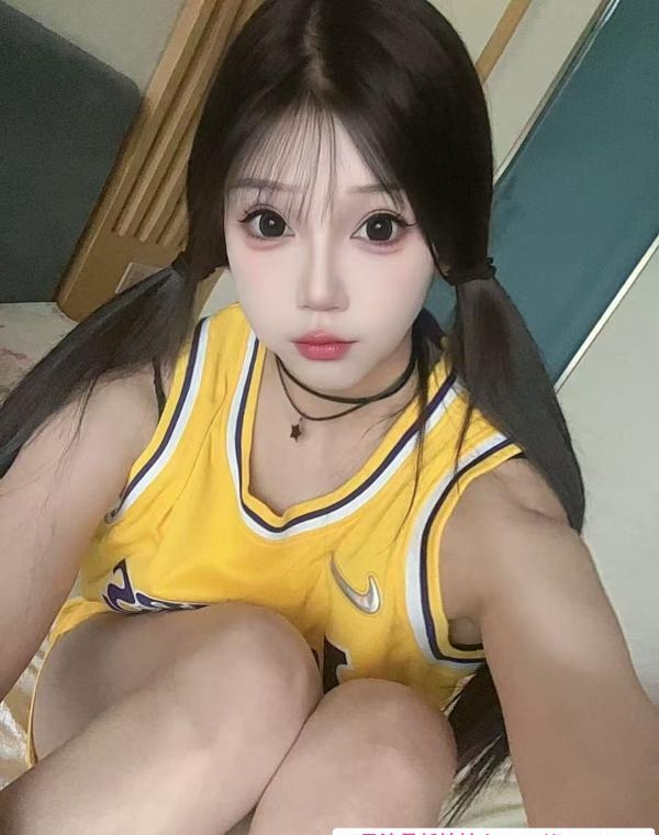 在汉口兼职的沐沐 2