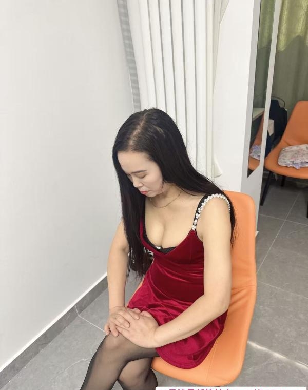 潘家园长身骚少妇 2