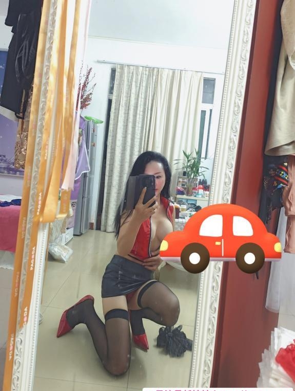 玩SM女王馨馨 2