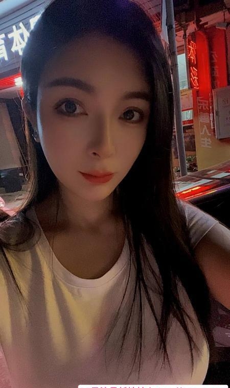 美乳颜值御姐予希 2