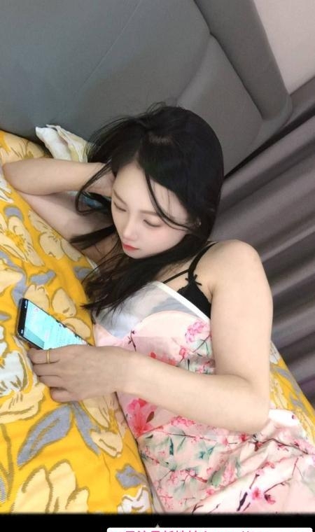 苗苗小蛮腰 2