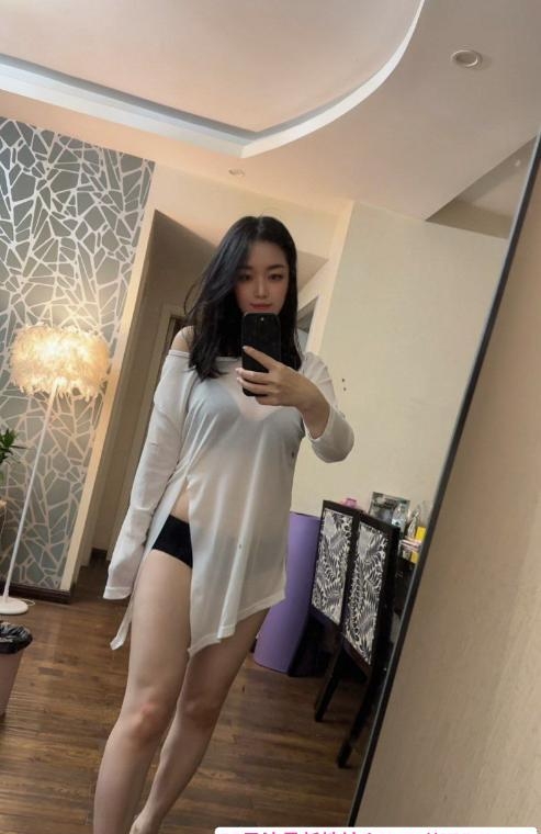 重庆黑丝长腿小诺 2
