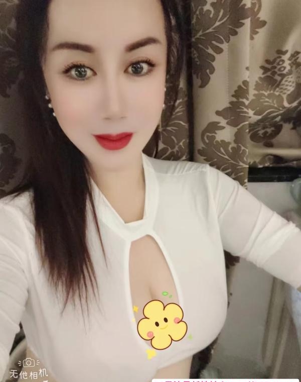 胸大骚御姐体验 2