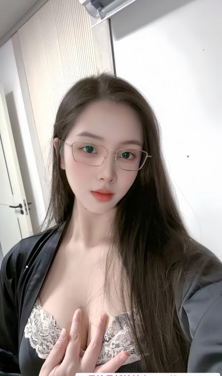 170反差明媚儿 2