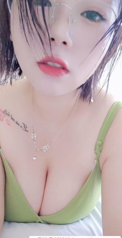 大奶肥臀少妇 2