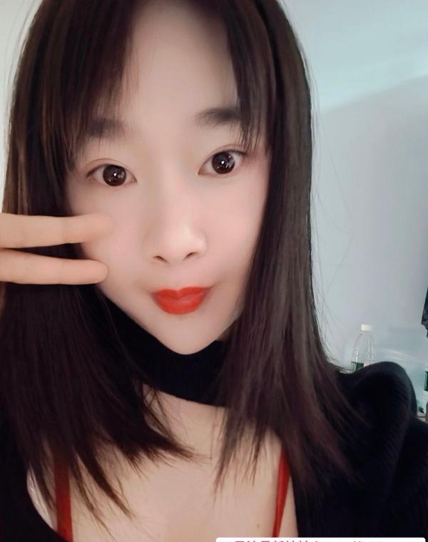 大胸肥臀小姐姐 2