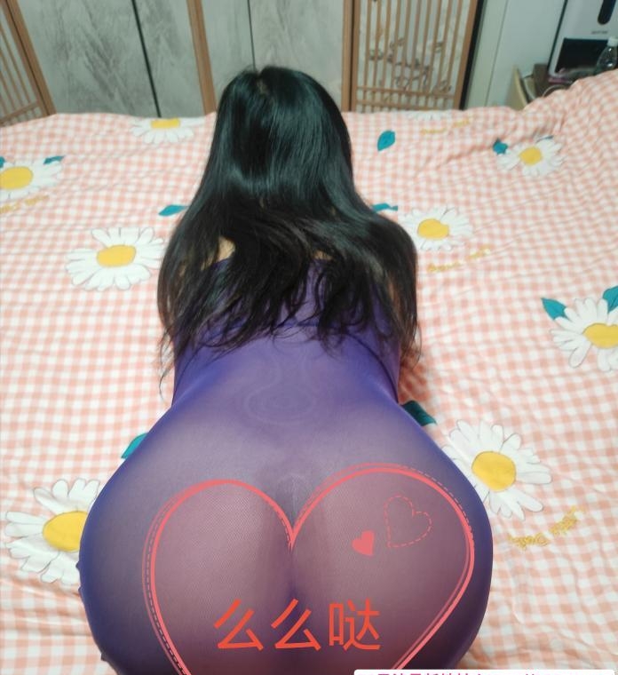 肥臀气质熟女 2