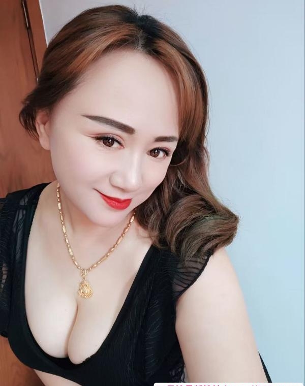 虹口大奶火凤凰 3