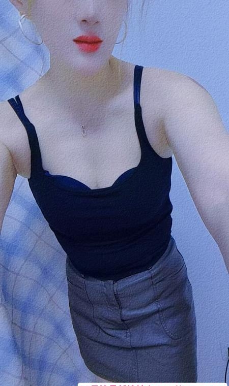 津南区肤白南方小少妇 3
