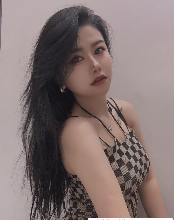 龙华大奶木子 3