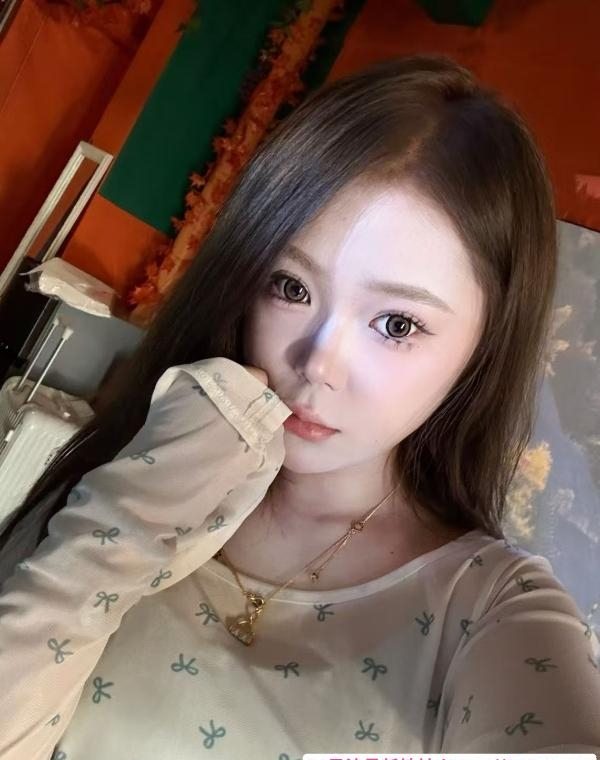 性感年轻小骚货 3