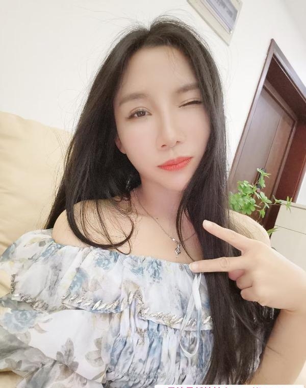 城西银泰温柔小蜜蜂 3