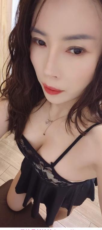 大石坝潮喷御姐 3