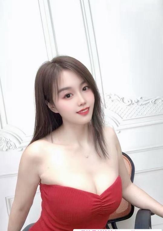 舌吻御姐思思 3