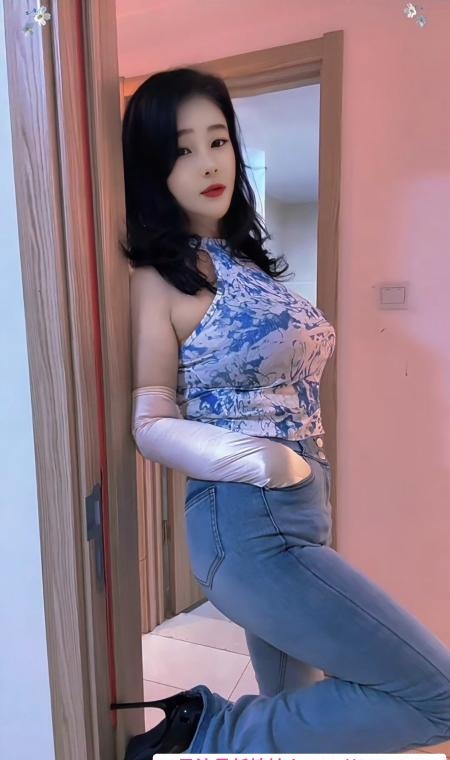 风骚巨臀熟女雨薇 3