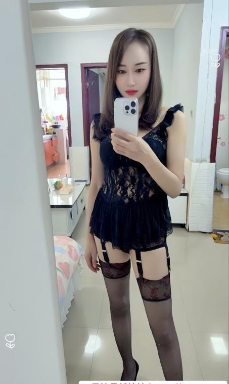 sm制服调教小骚妇 3