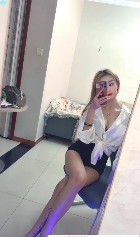 江岸娇小骚女慧慧 3