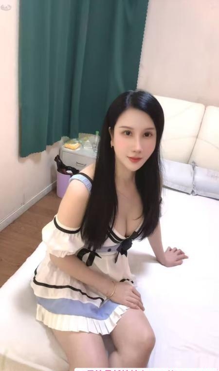 大奶水床妹子 3