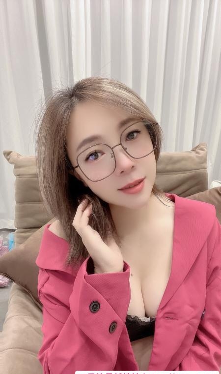 越秀少妇眼镜姐 3