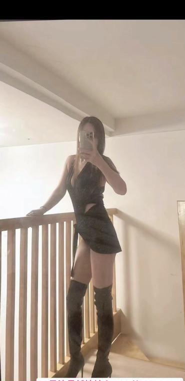 罗湖长腿嘉佳 3