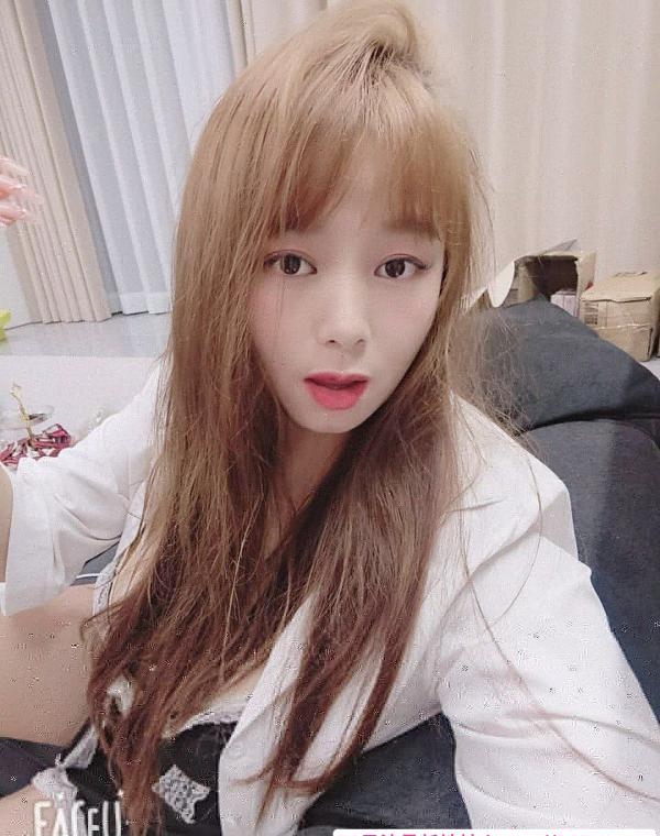 上城E奶青姑娘 3