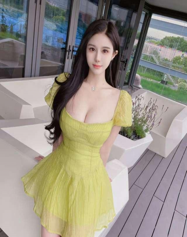 丰满性感情趣御姐 3