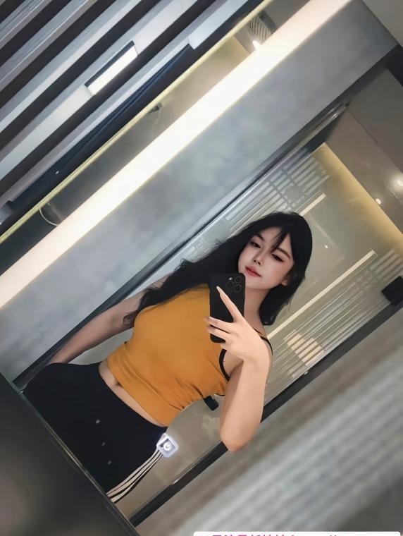 长腿大胸情趣妹子 4