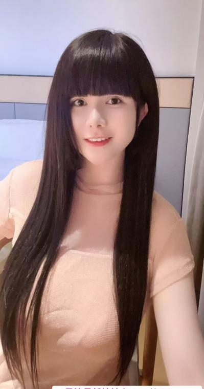 静安大奶诱惑姐姐 4