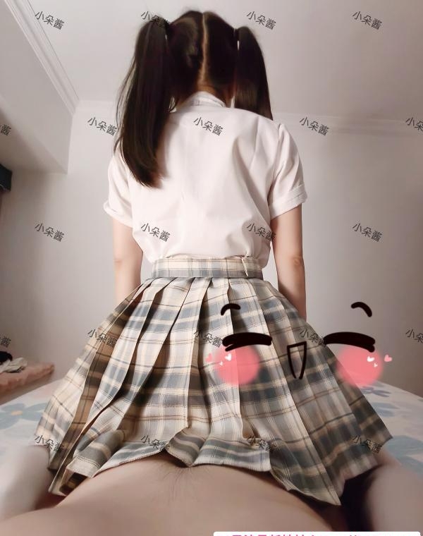 反差萝莉小朵酱 4