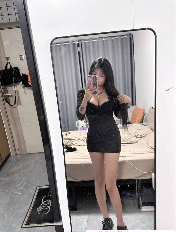 南开童颜大胸嫩妹 4