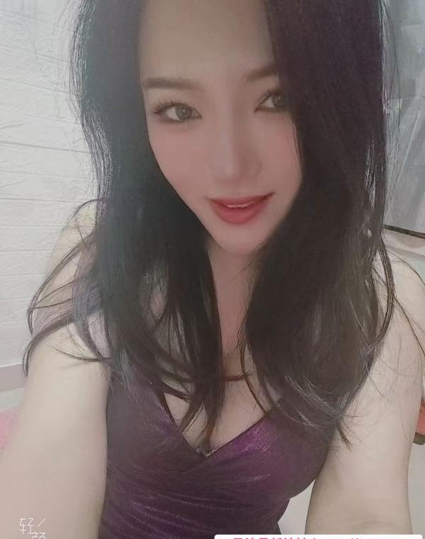 罗湖服务系美女爽爆 4