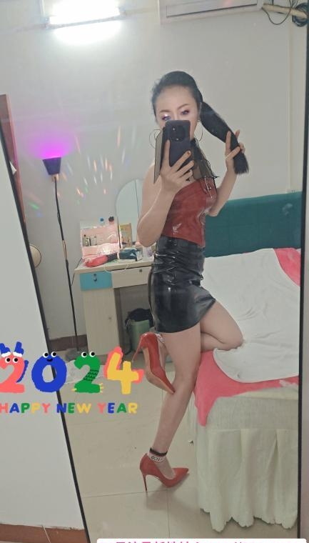 白云骚妇馨馨 4