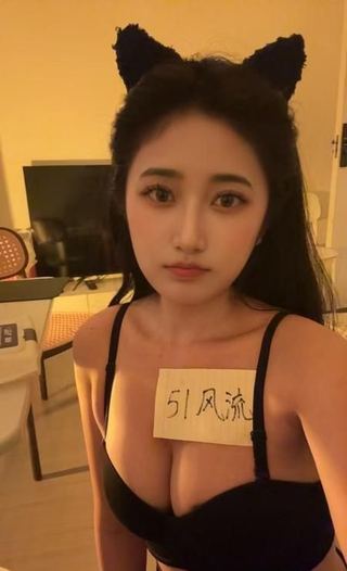 黄浦C胸模依依