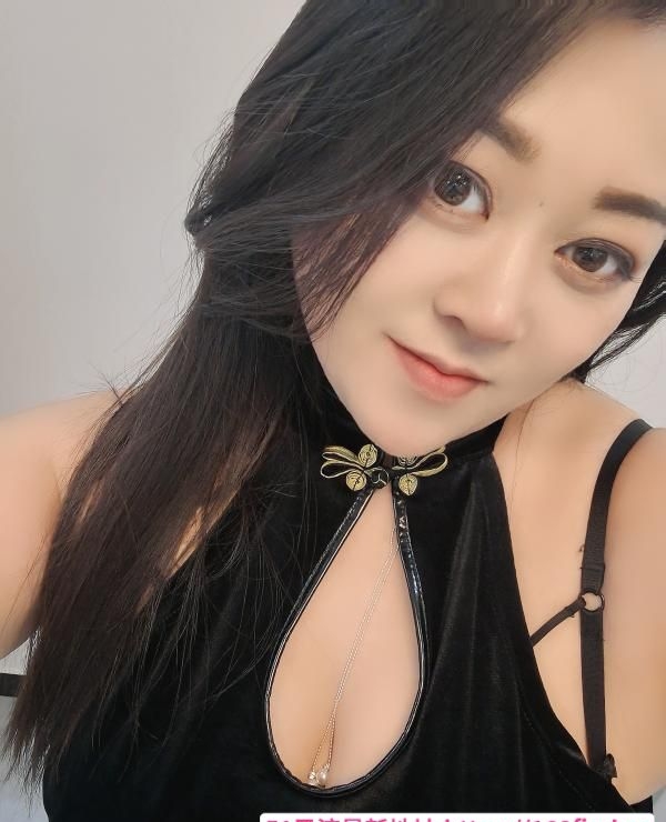 滨江性感肉臀熟女 1