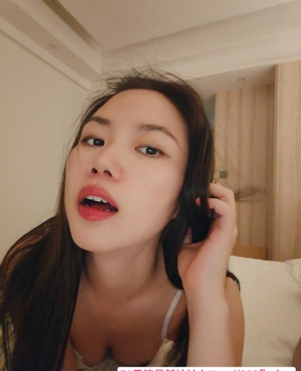 反差实足服务拉满 1