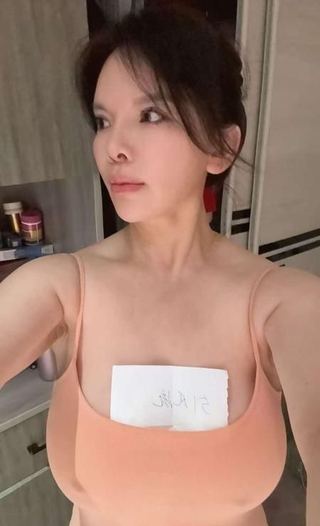 二刷菊花爆乳美妇