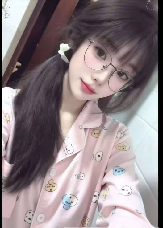 00后气质小妹 1