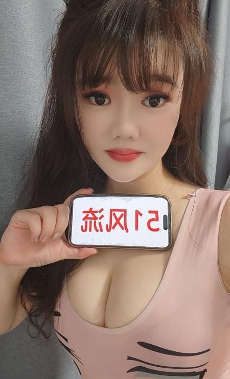 拱墅巨乳小少妇六六 1