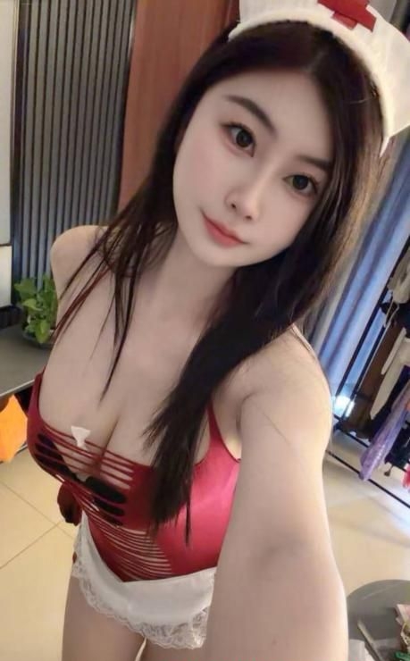 服务系紧致多汁少妇 1