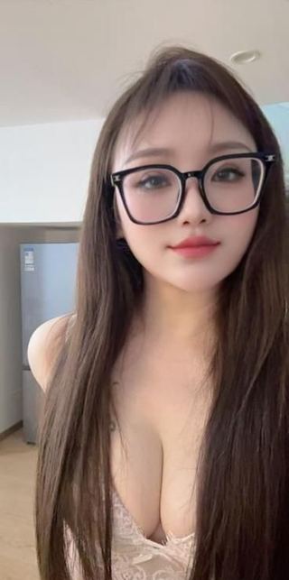 大奶易高潮小甜甜