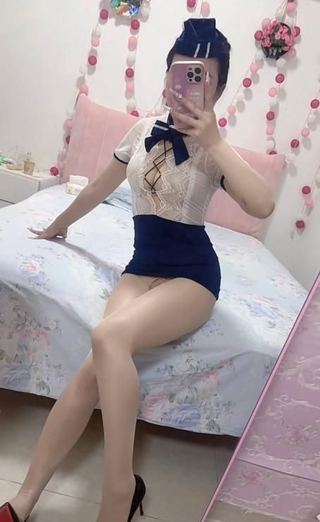 情趣服饰镜前啪