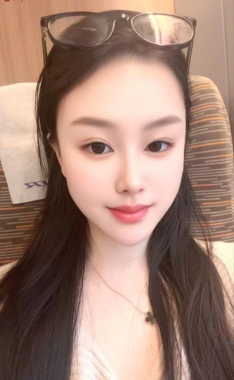美女服务系 1